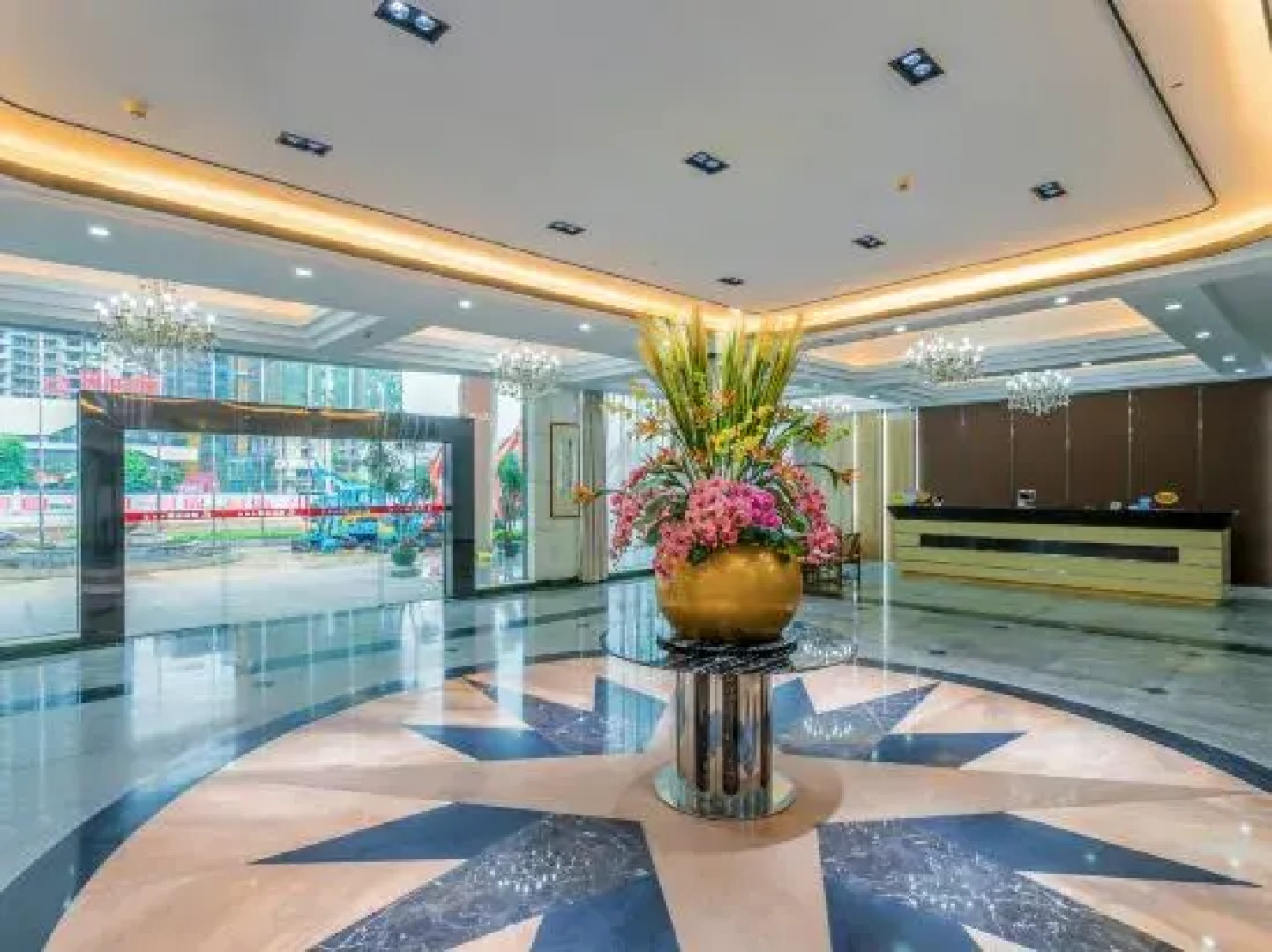 New Summer Palace Hote