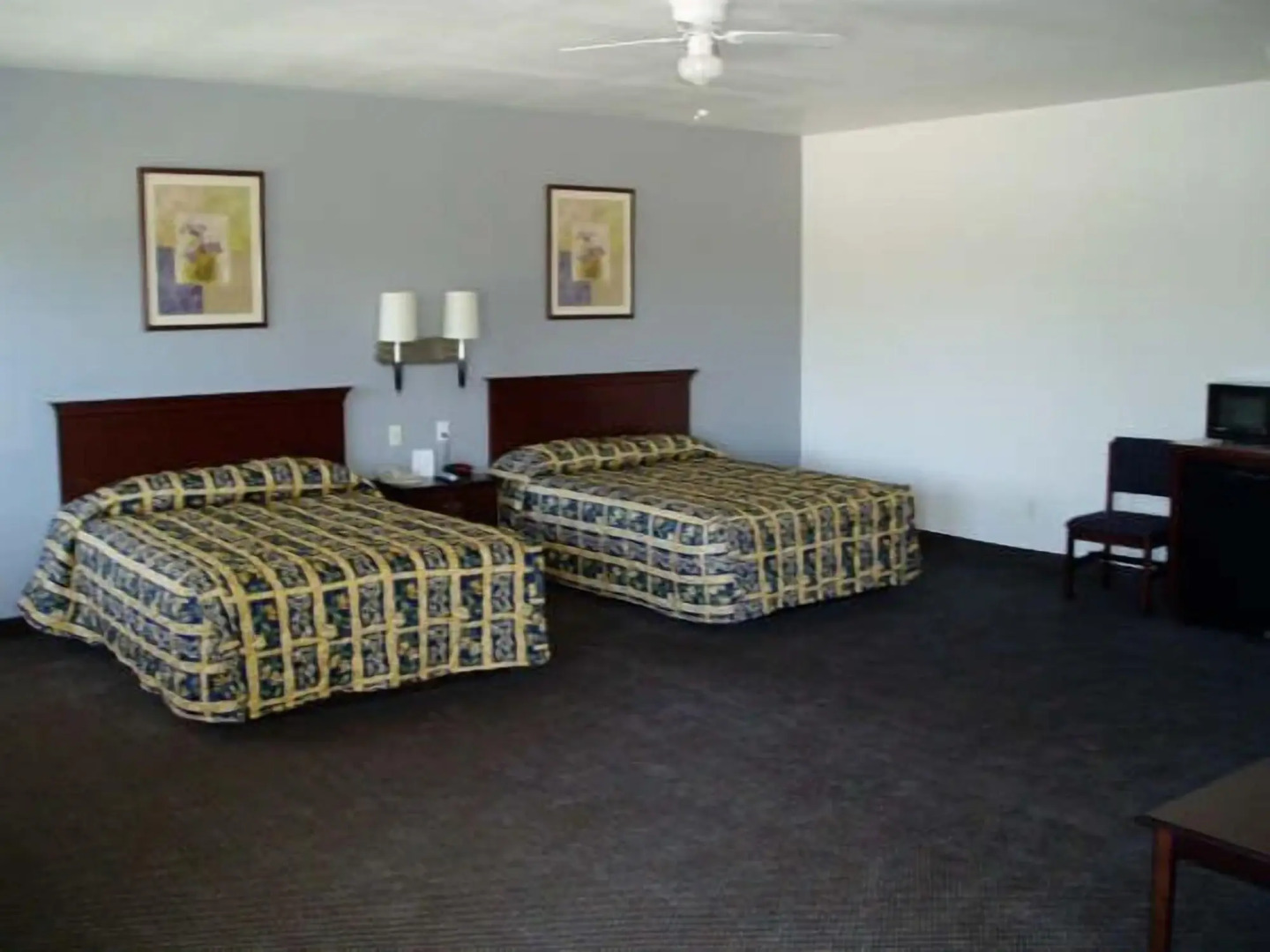 Texas Inn and Suites at La Joya