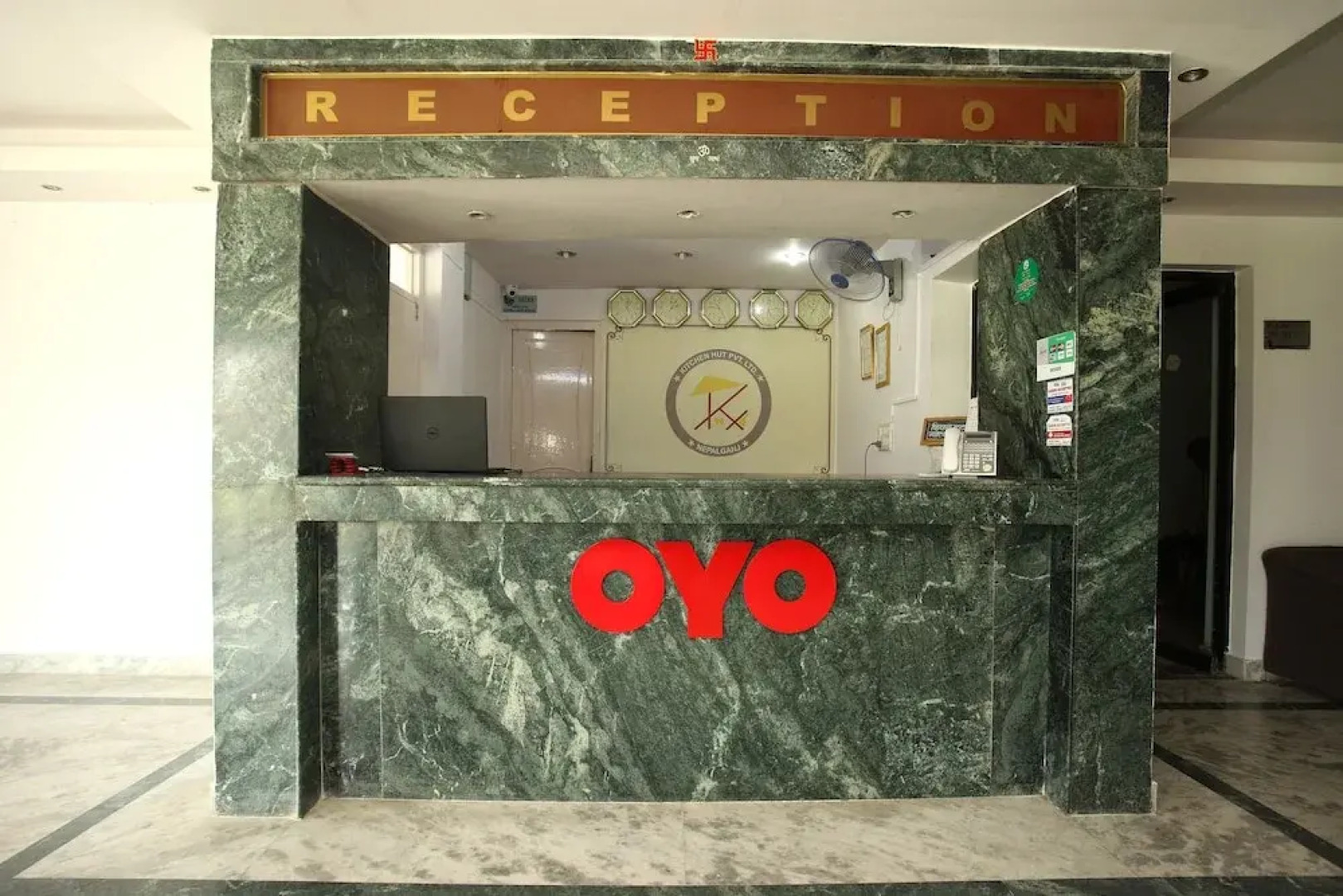 Capital O 494 Hotel Kitchen Hut