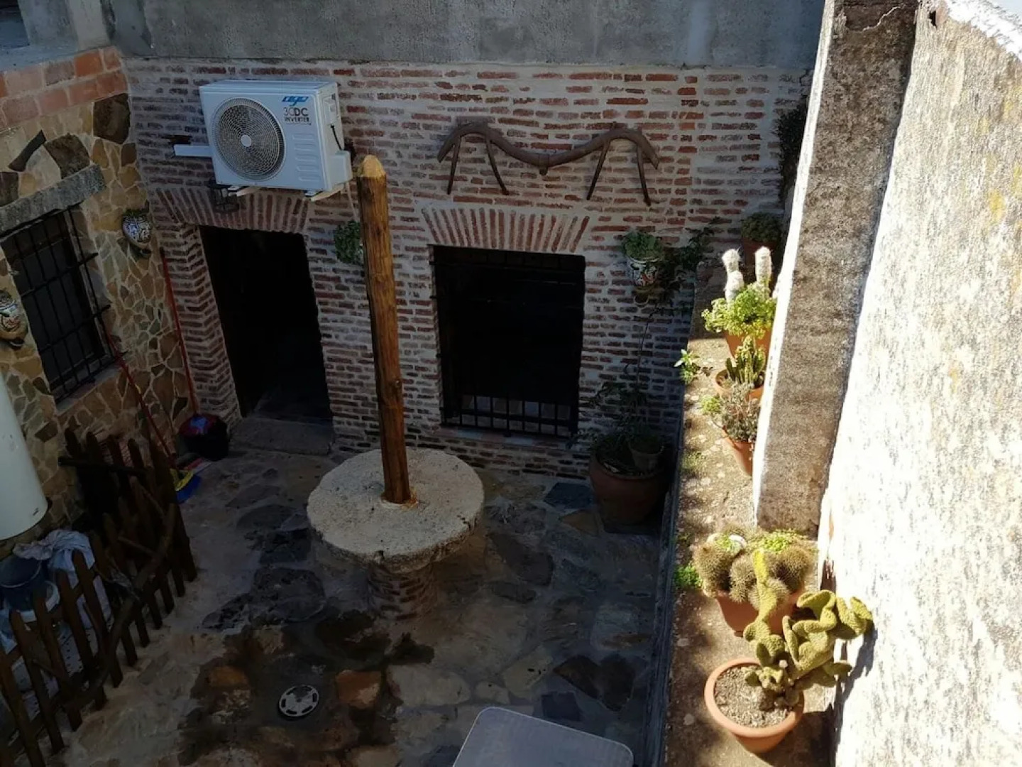 House With 2 Bedrooms in El Pedroso, With Enclosed Garden and Wifi