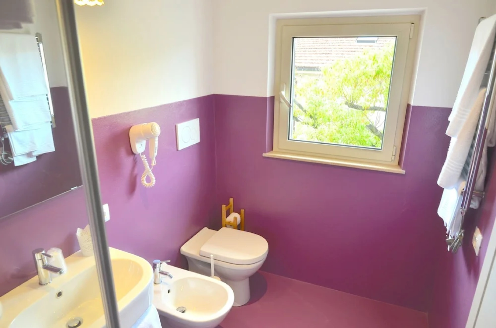 Petit Hotel - Hotel a 3 stelle a Lido di Camaiore