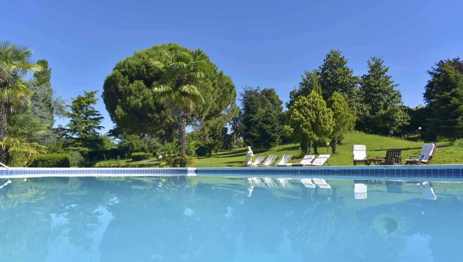 Palazzo Cavagna Sangiuliani Guest House