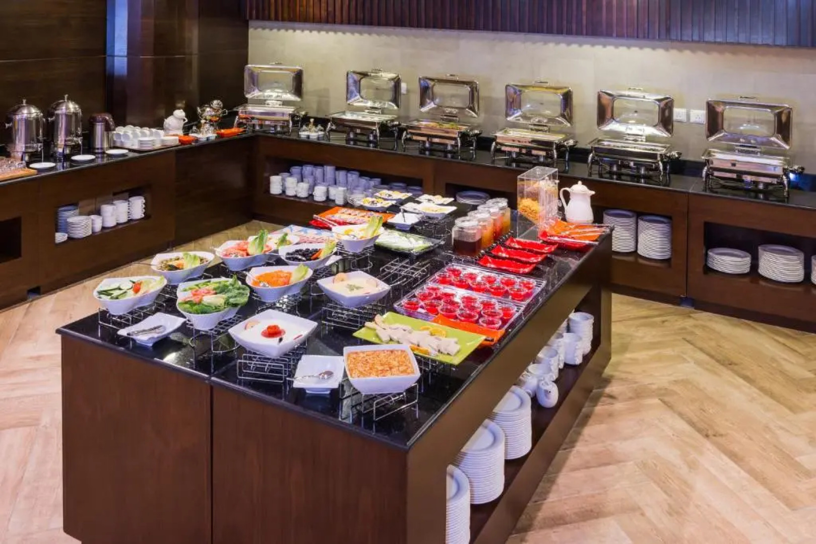 Naviti Warwick Dammam