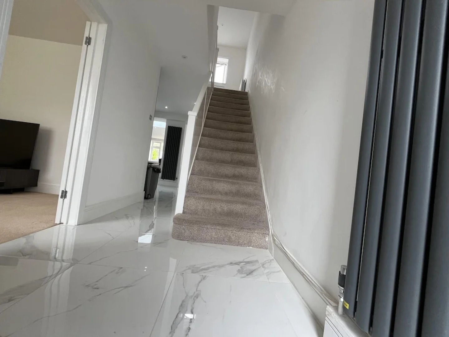 BnJ Luxury 2 Bedroom Cozy Retreat in Borehamwood