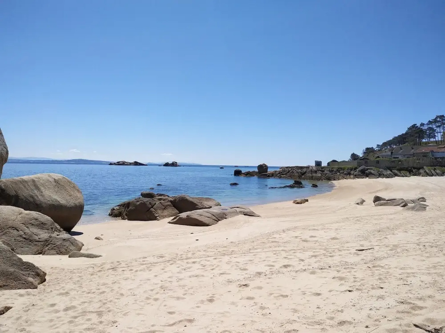 Apartamentos Aguiño Ribeira 3000