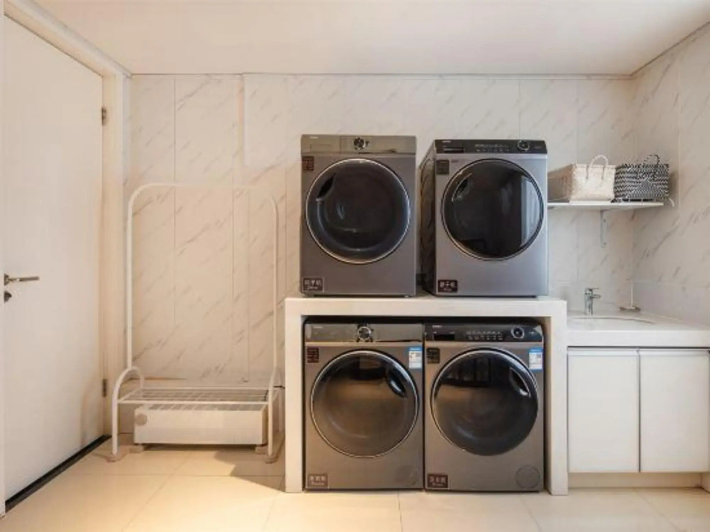 Celebrity Deyang Hotel