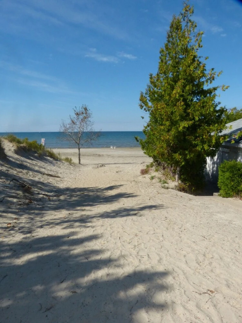 Oasis by the Bay Vacation Suites