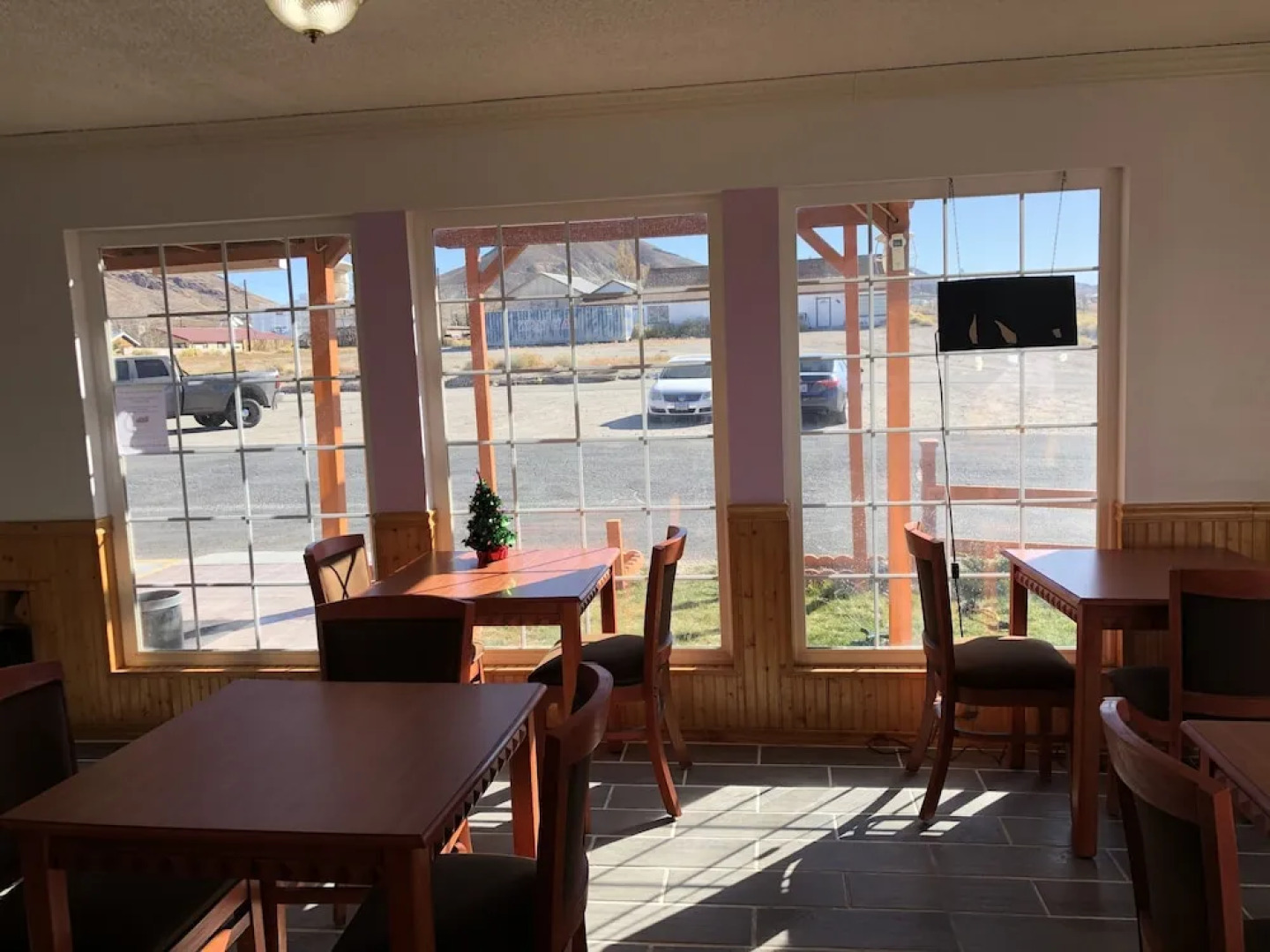 National 9 Inn Tonopah