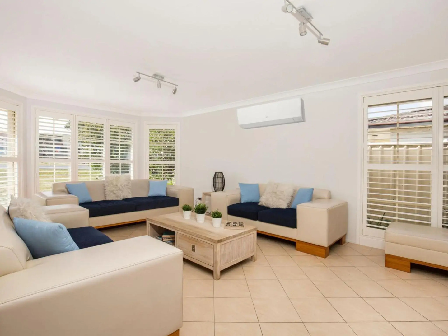 Coastaway I Pet Friendly I 3 Min Walk to Beach