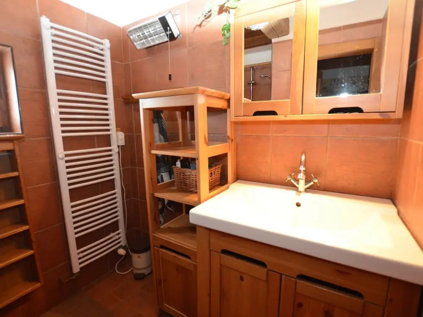 Cozy Holiday Home with Swimming Pool Bohemian