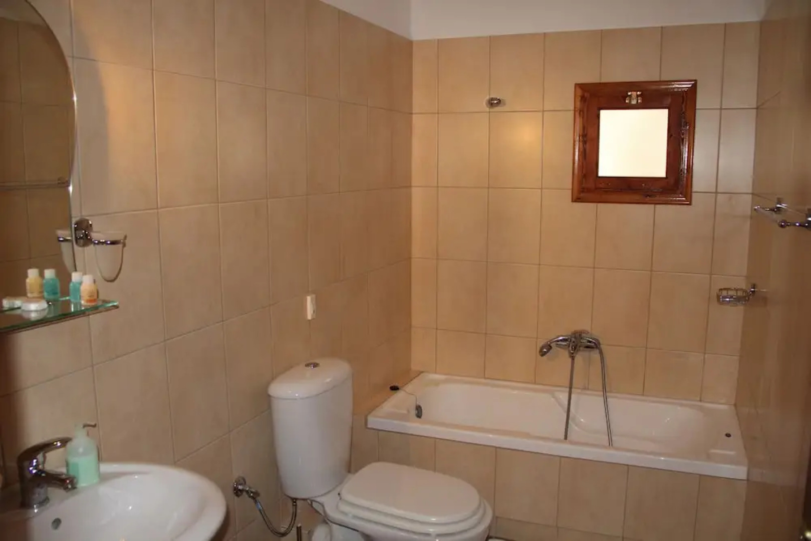 Piges Hotel at Acheron Springs