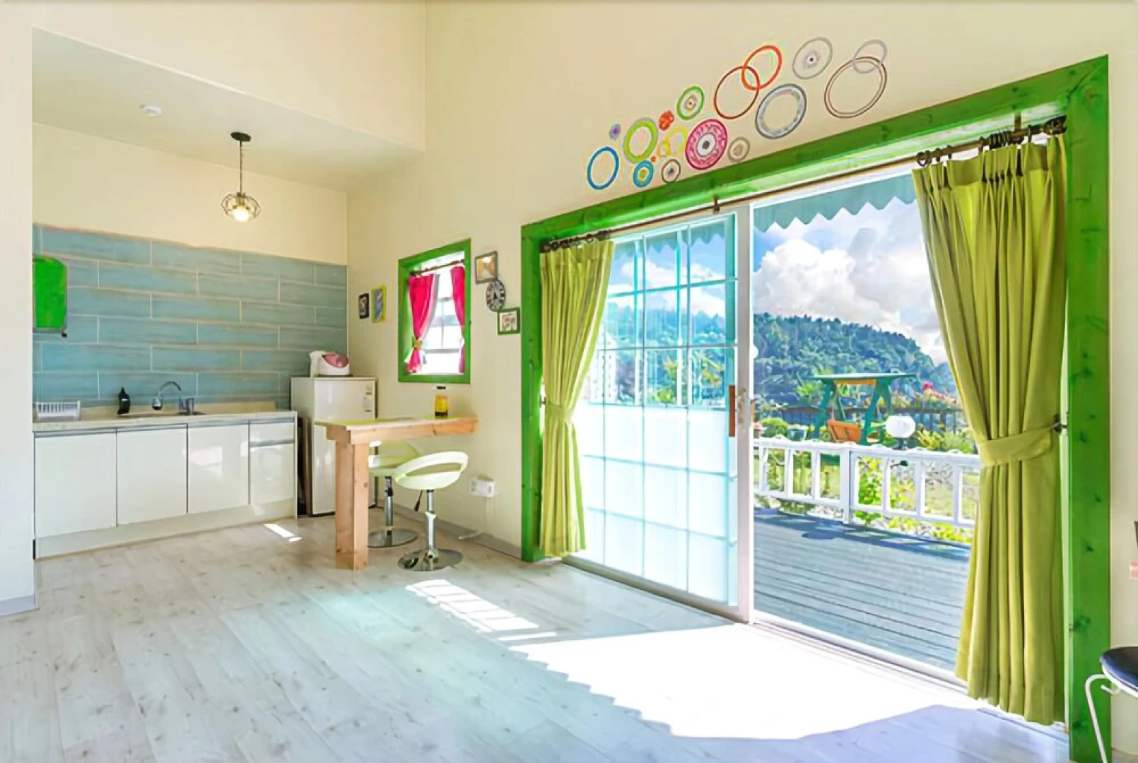 Goseong Sunshine Fullhouse Pension