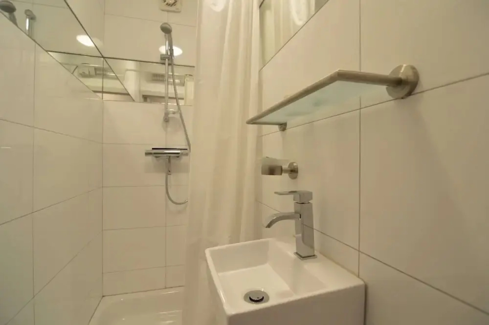 A Cosy Vintage Loft to Discover, Ideal for Exploring the Region by Bike