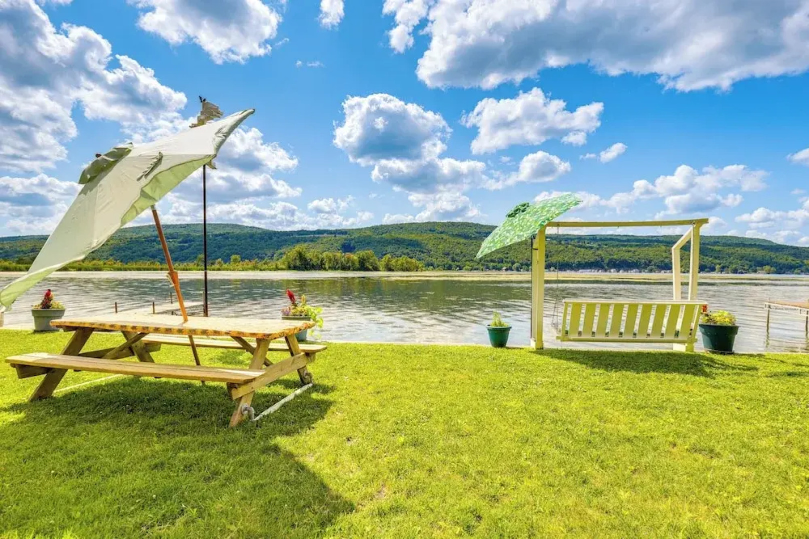 Canandaigua Lakefront Gem w/ Dock & Boat Slip