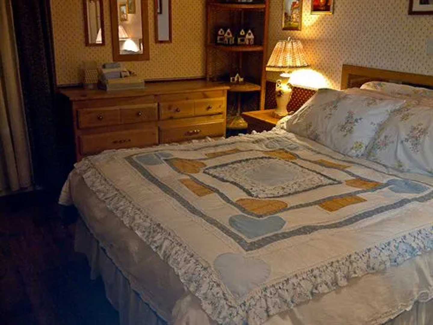 Eider's down Bed and Breakfast