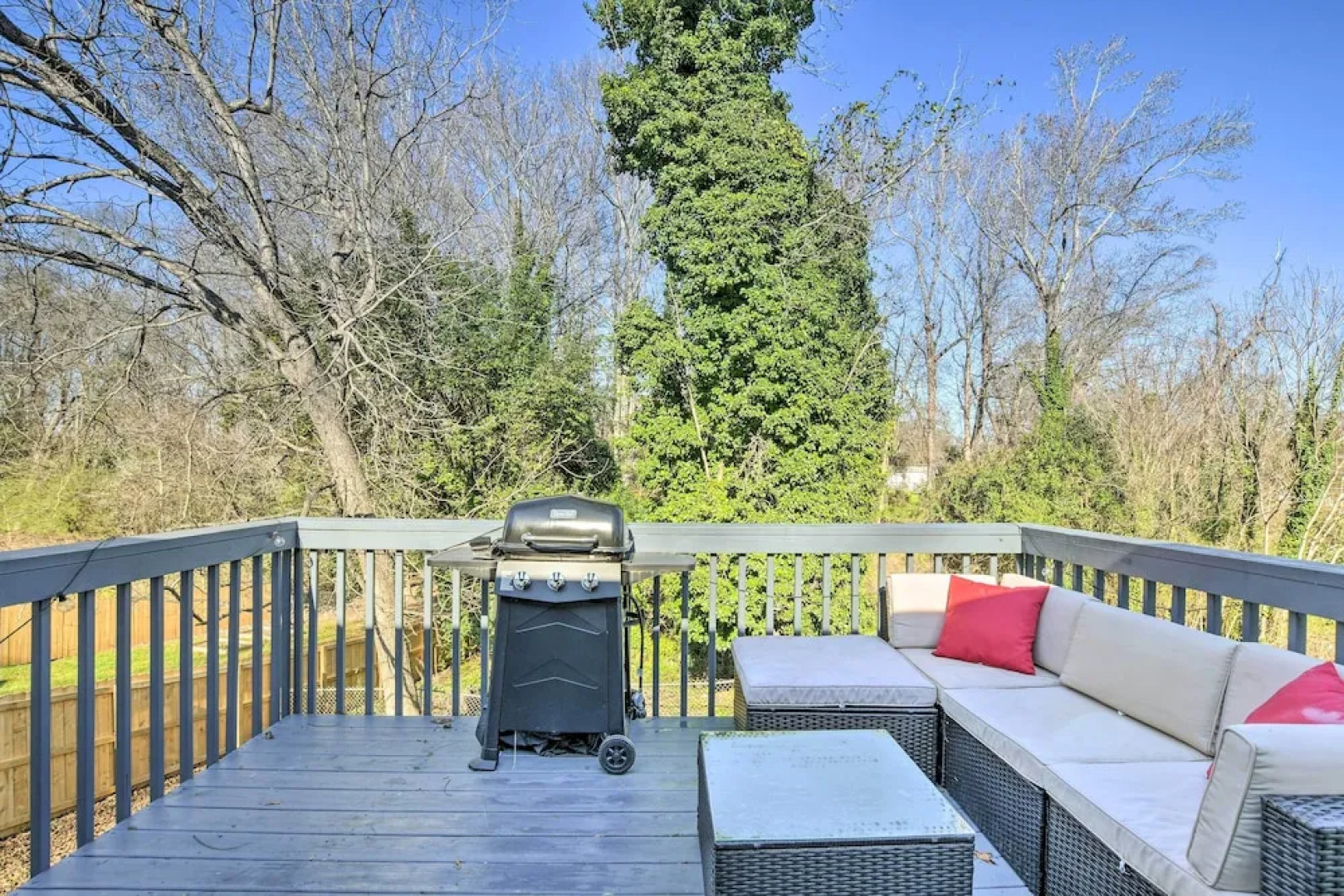 Pet-friendly Greenville Dwelling ~ 2 Mi From Dtwn!