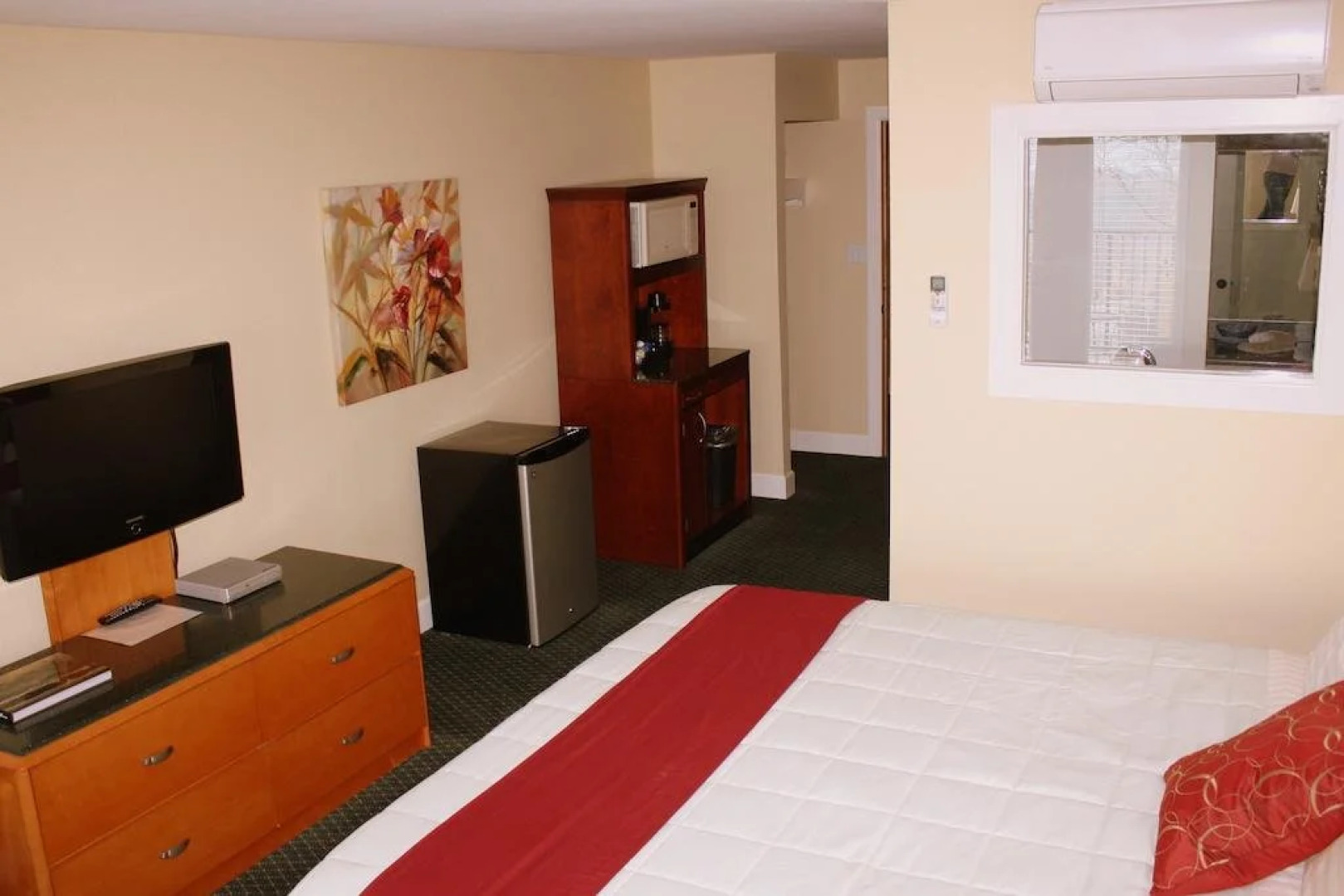 Whitney Mountain Lodge