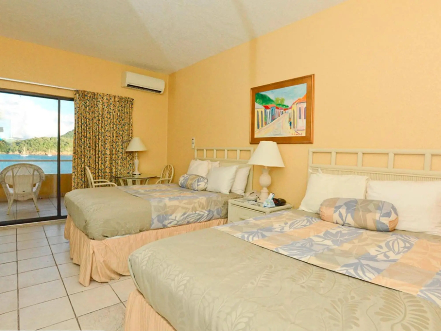 Lindbergh Bay Hotel and Villas