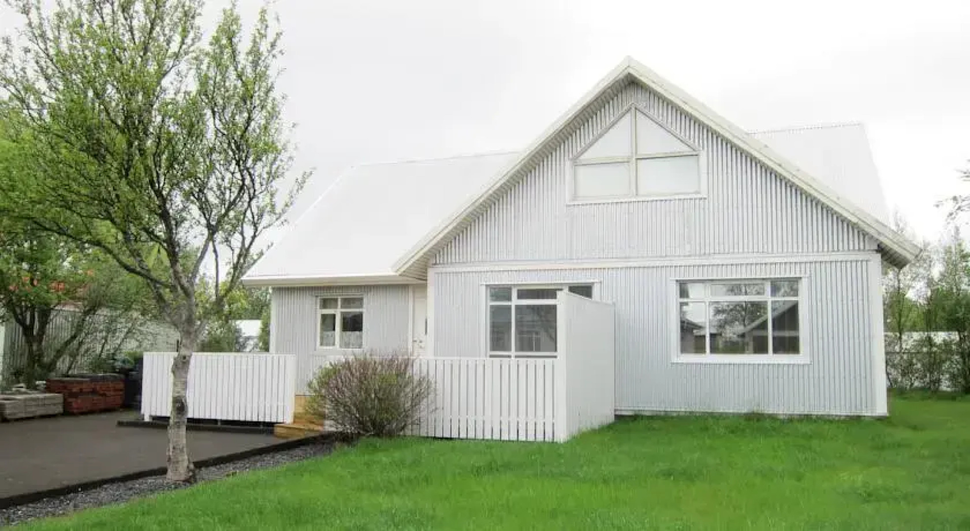 Laufskálar Guesthouse