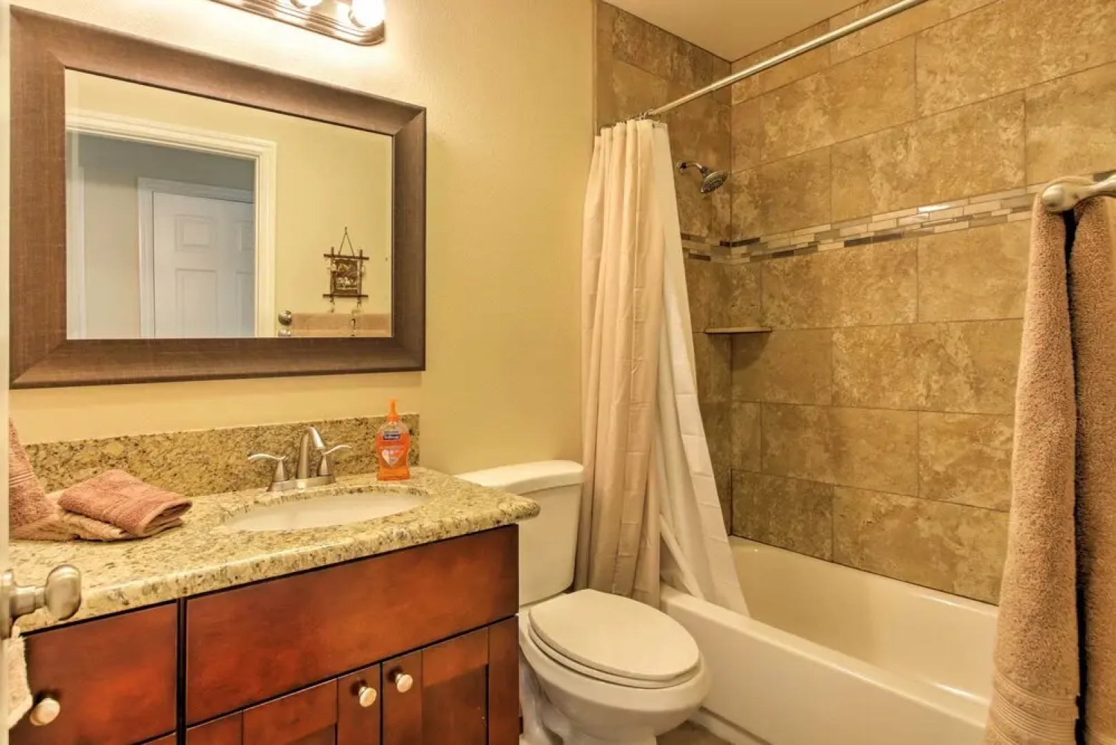 065355: Luxury 3 BR Desert Retreat: Near Coachella