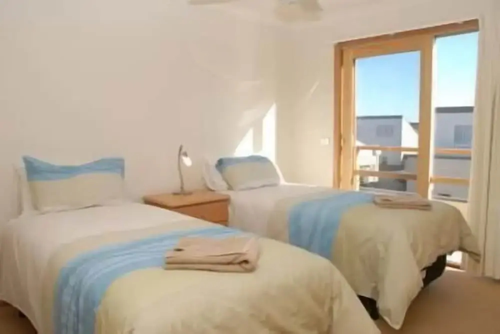 The Lakes Apartments