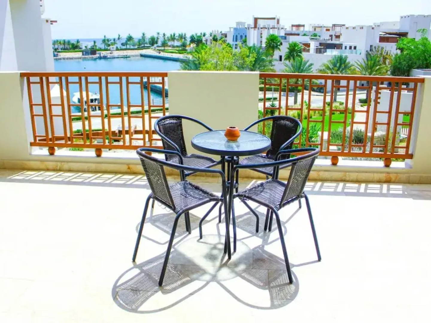 Spacious Apartment Retreat