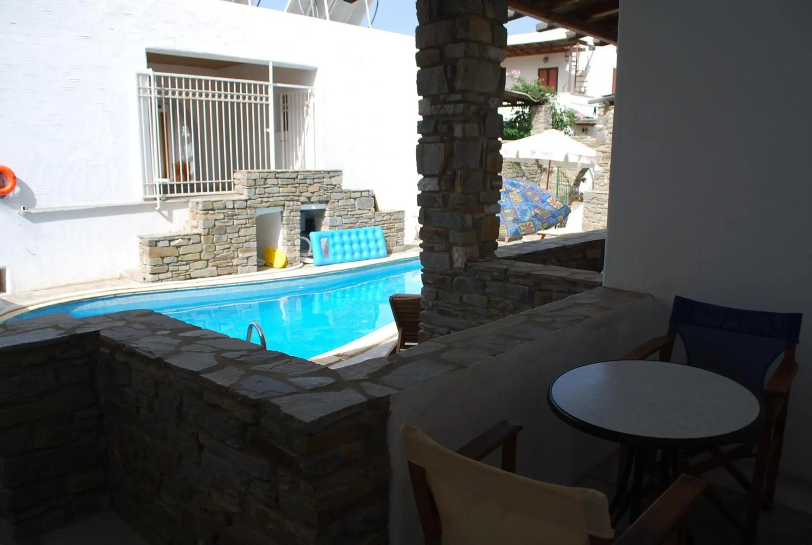 Sirocos Rooms And Studios