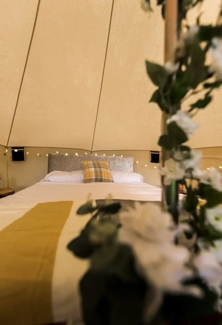 Luxury 4 Person Glamp Tent