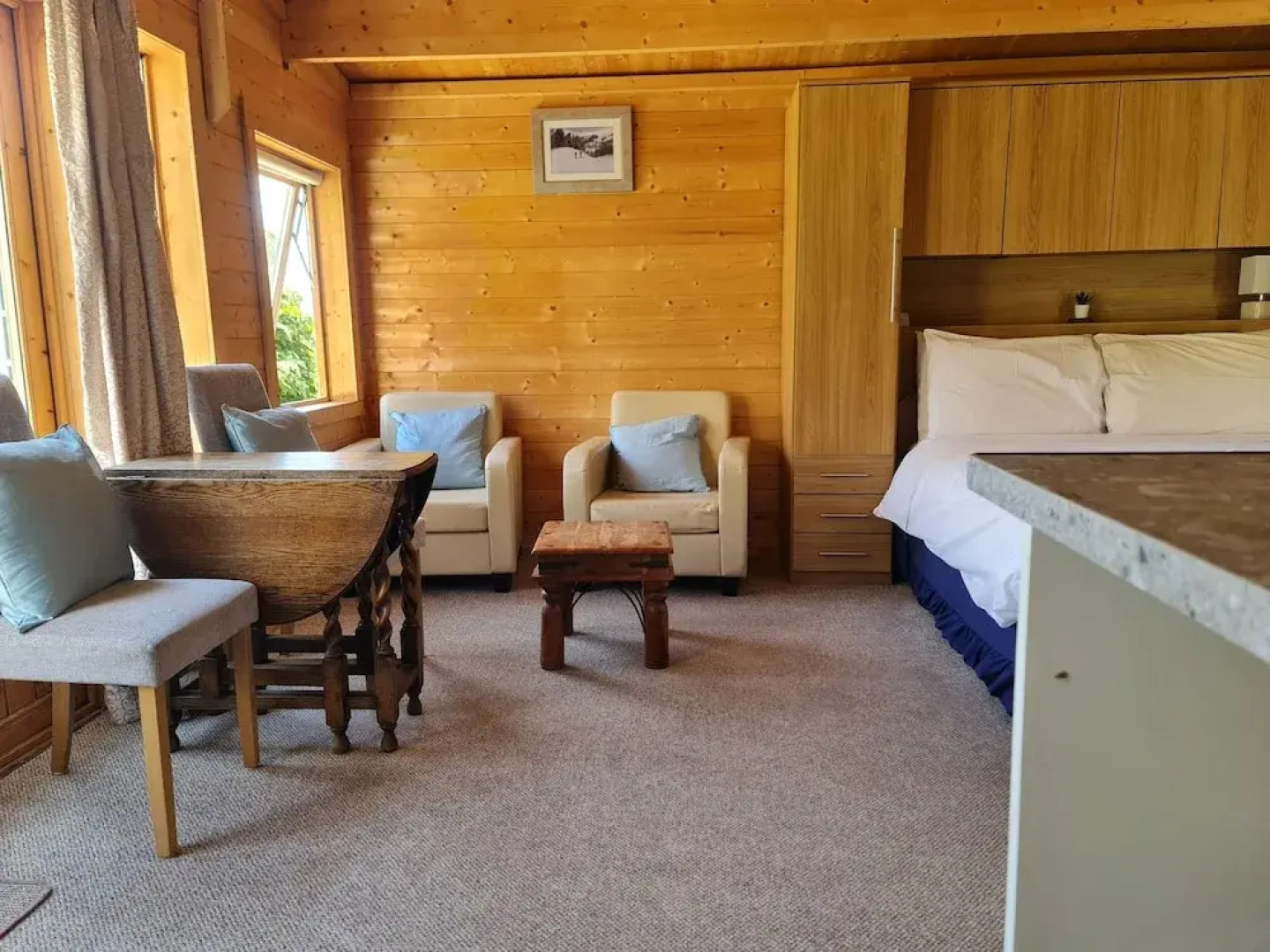Pet Friendly Private Cabin Town Eurotunnel Beach