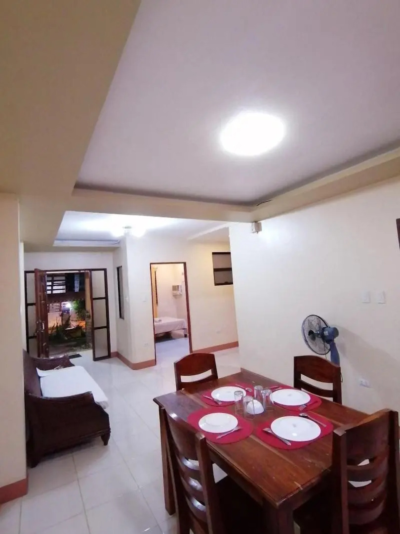Manora Apartments and Guest House