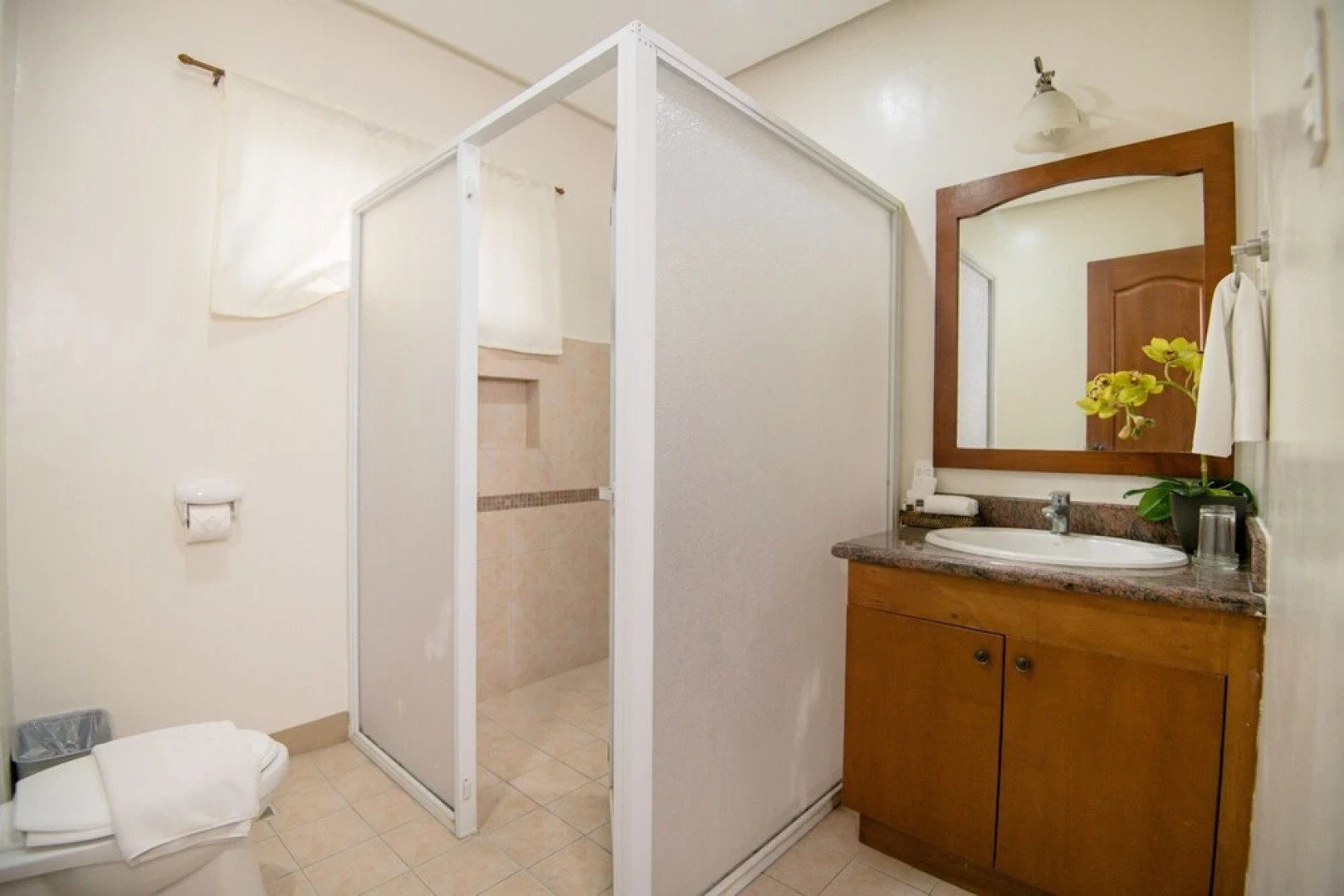 Sta. Barbara Residence Hotel