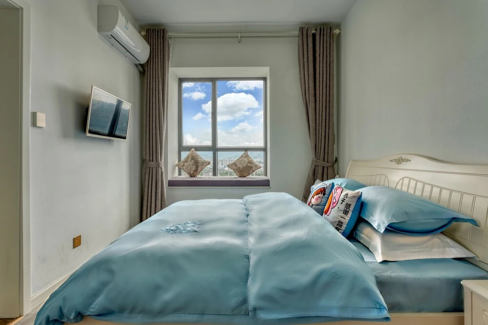 Tengchong Two Suite Guesthouse