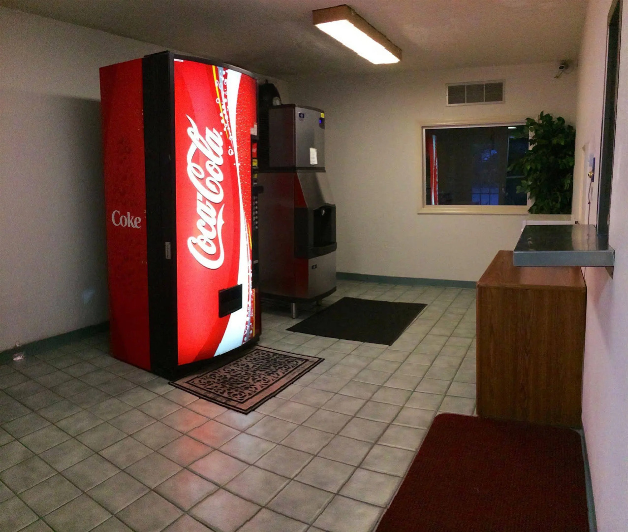 Red Carpet Inn - Opelika