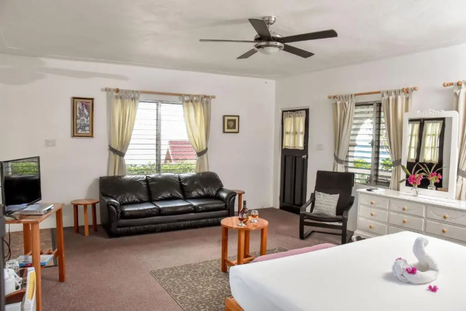 Beyond Sunset Resort & Villas