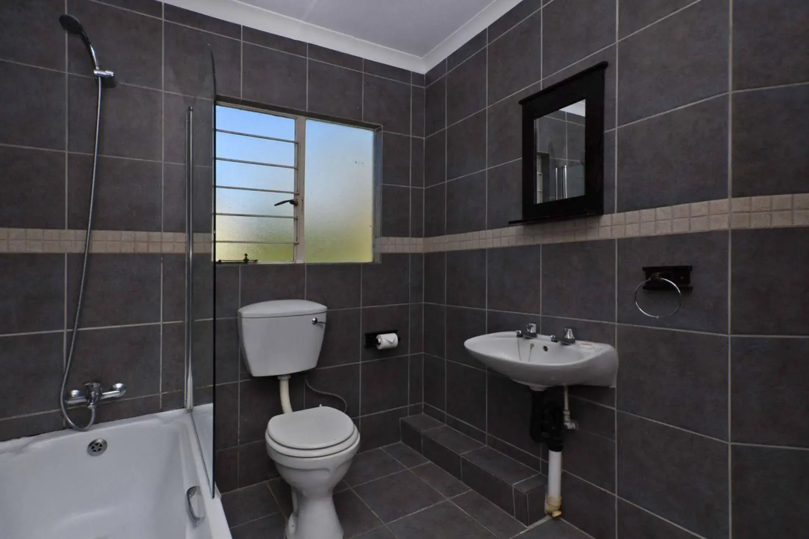 Jozi Apartments - Radiokop