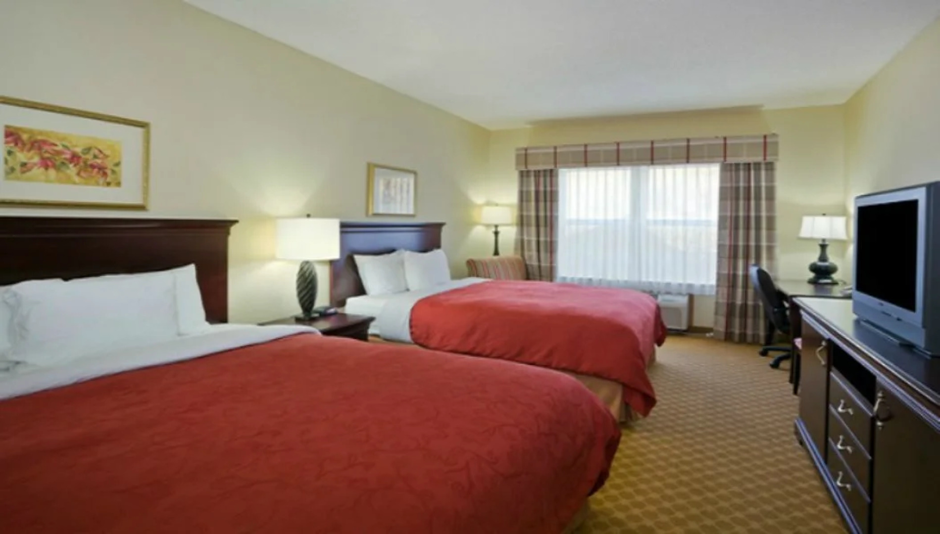 Country Hearth Inn Iron Mountain