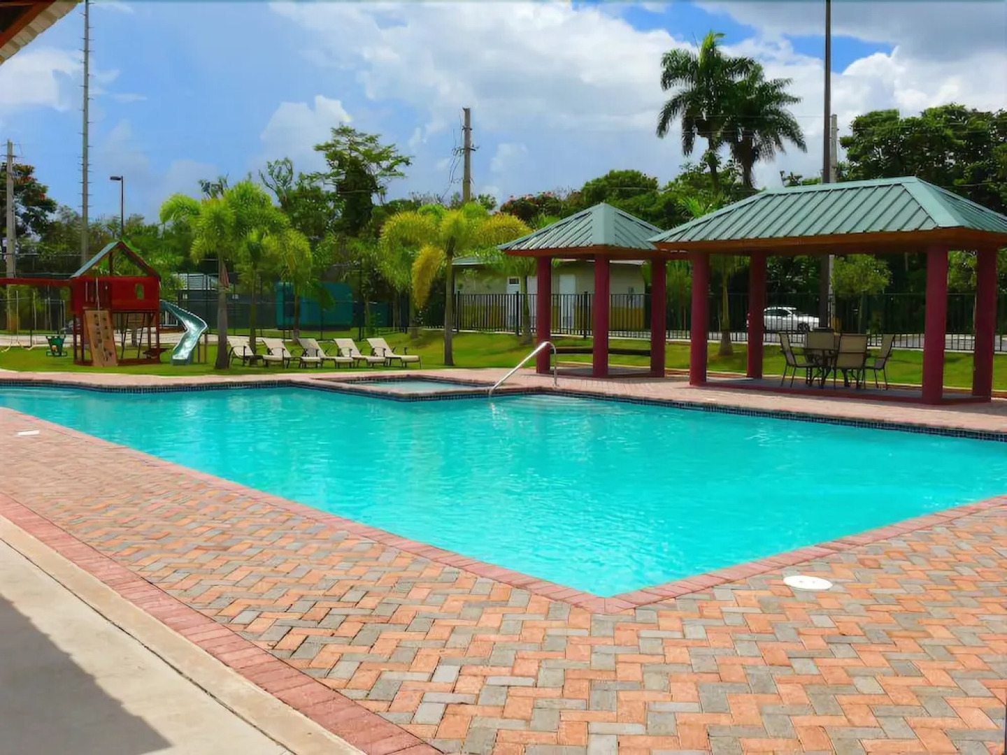 Cidra Country Club Inn & Villas