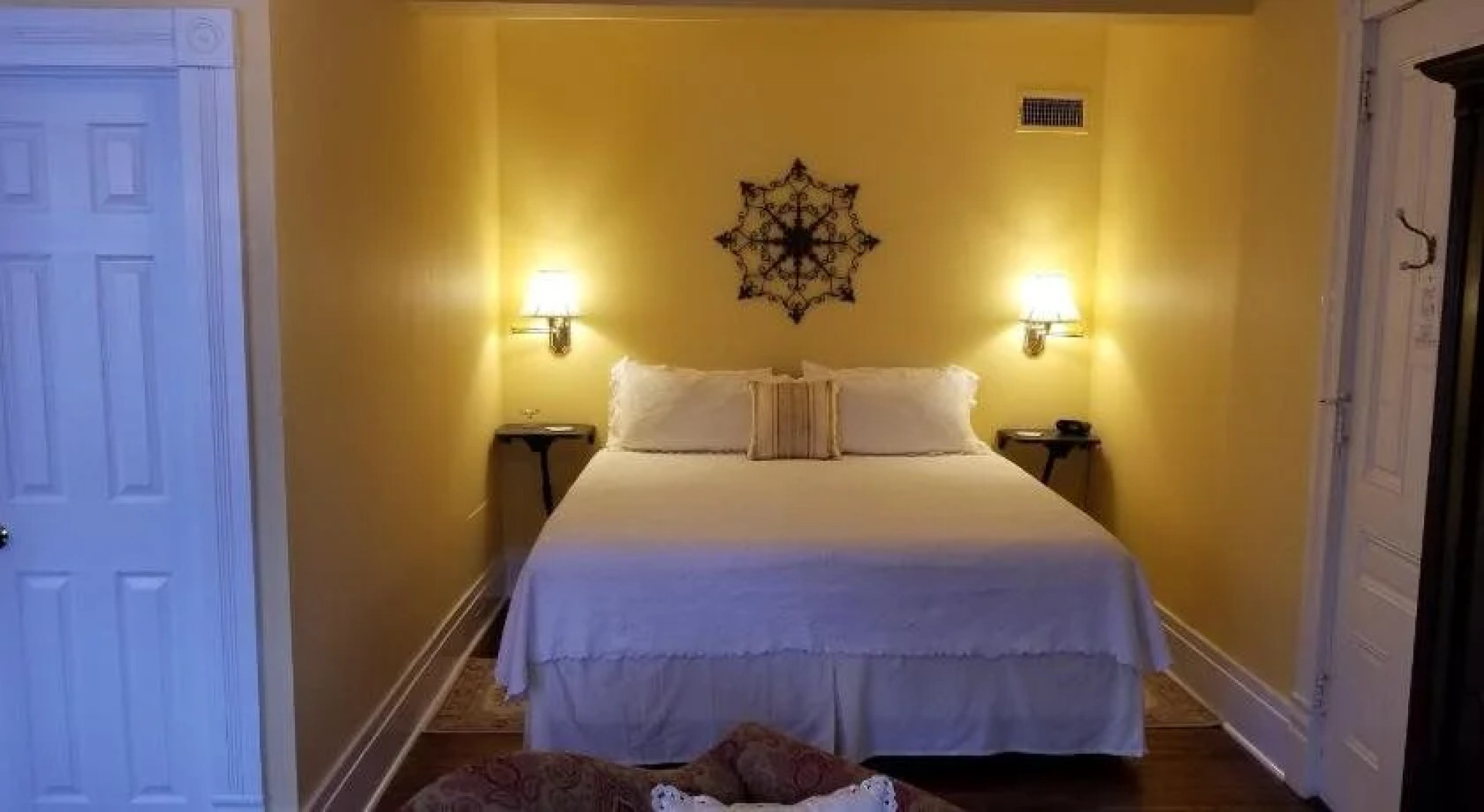 C.W. Worth House Bed and Breakfast