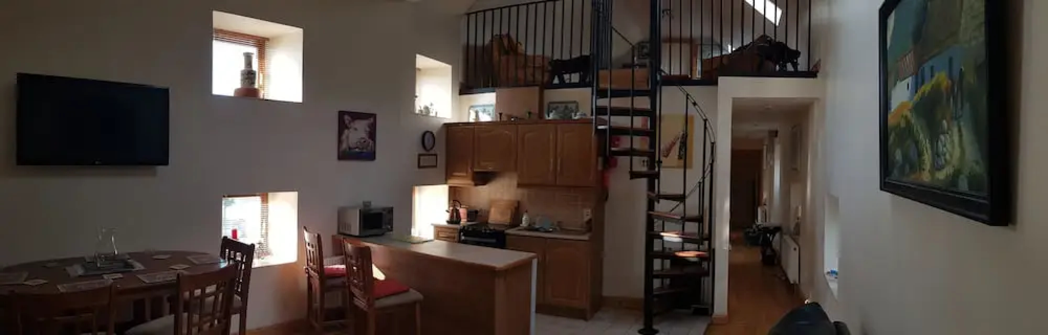 Apartment Sleeps 7 With Mezzanine