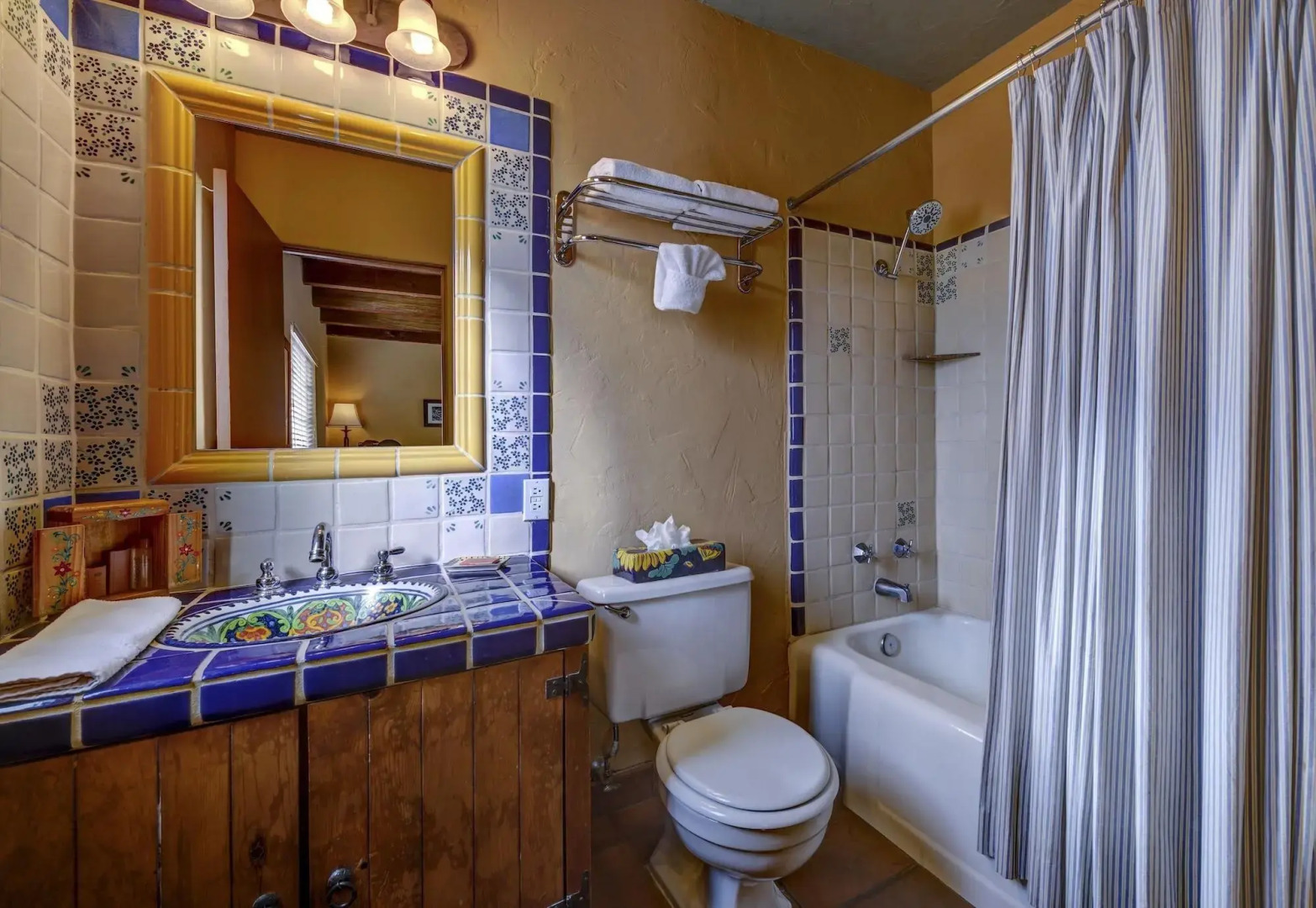 Hacienda Del Sol Guest Ranch Resort