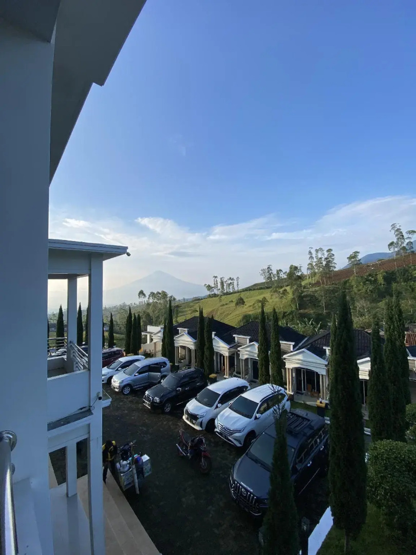 Green Hero Darajat Hotel