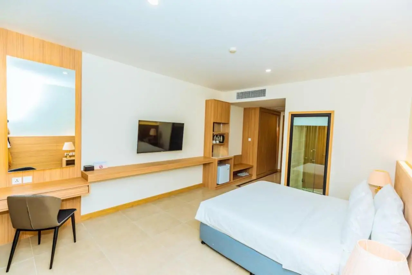 Titan King Casino and Resort