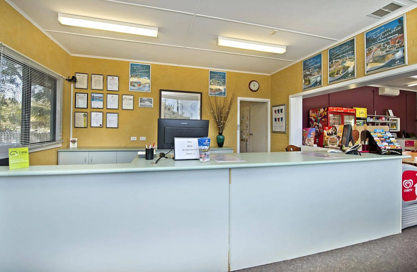 Acclaim Rose Gardens Beachside Holiday Park