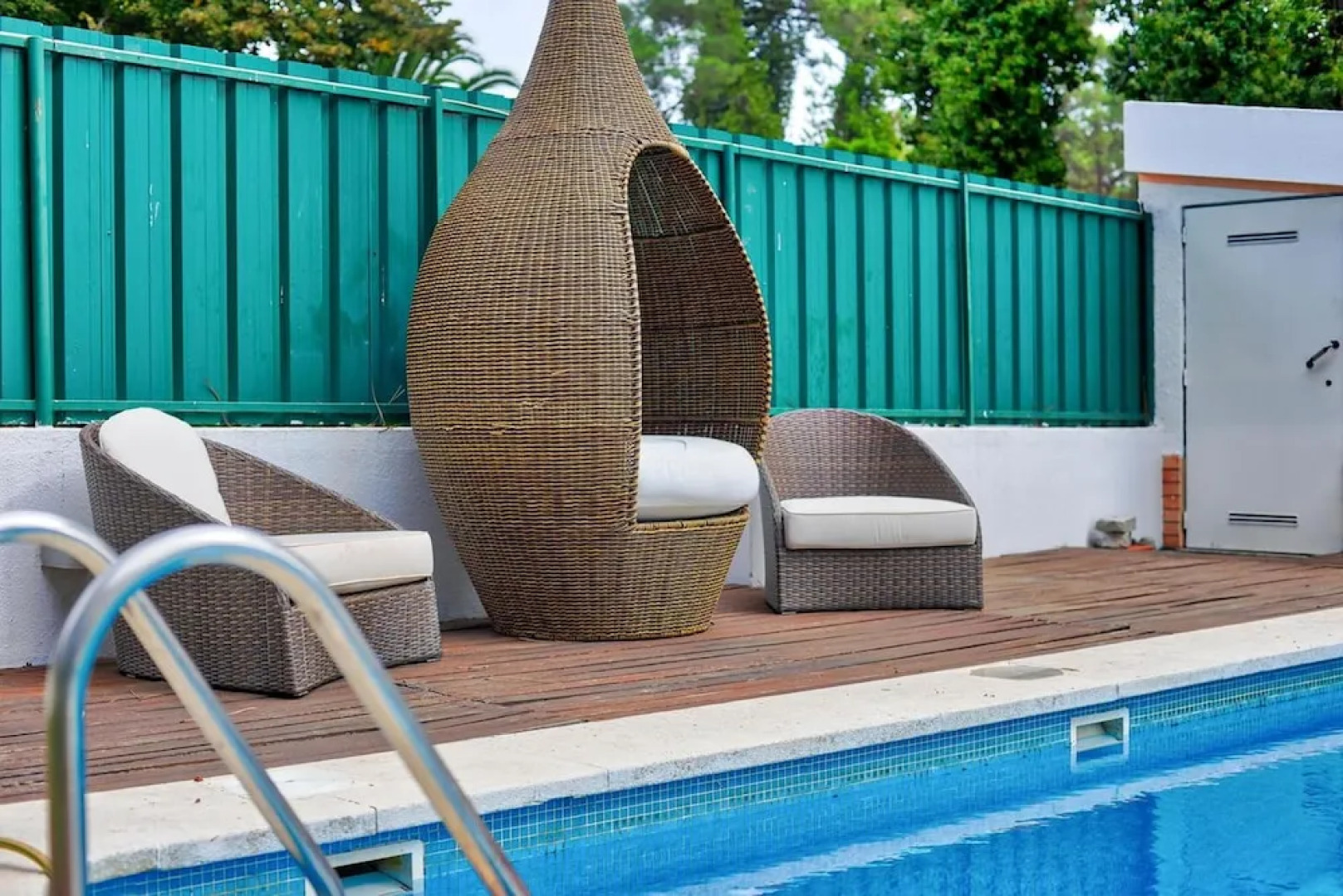 Villa With 2 Bedrooms in Corroios, With Private Pool, Enclosed Garden and Wifi - 5 km From the Beach