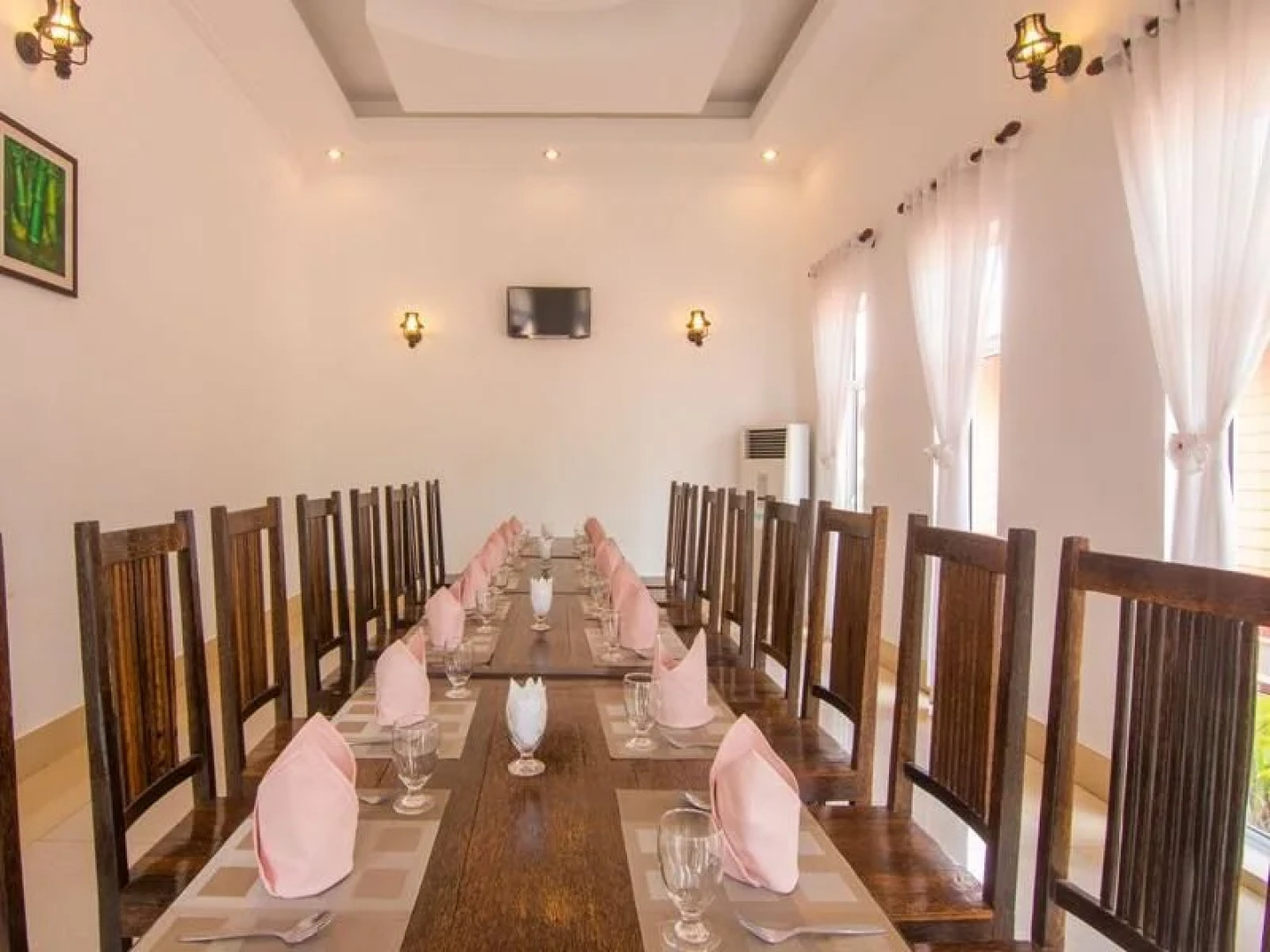 Golden Chenla Hotel and Restaurant