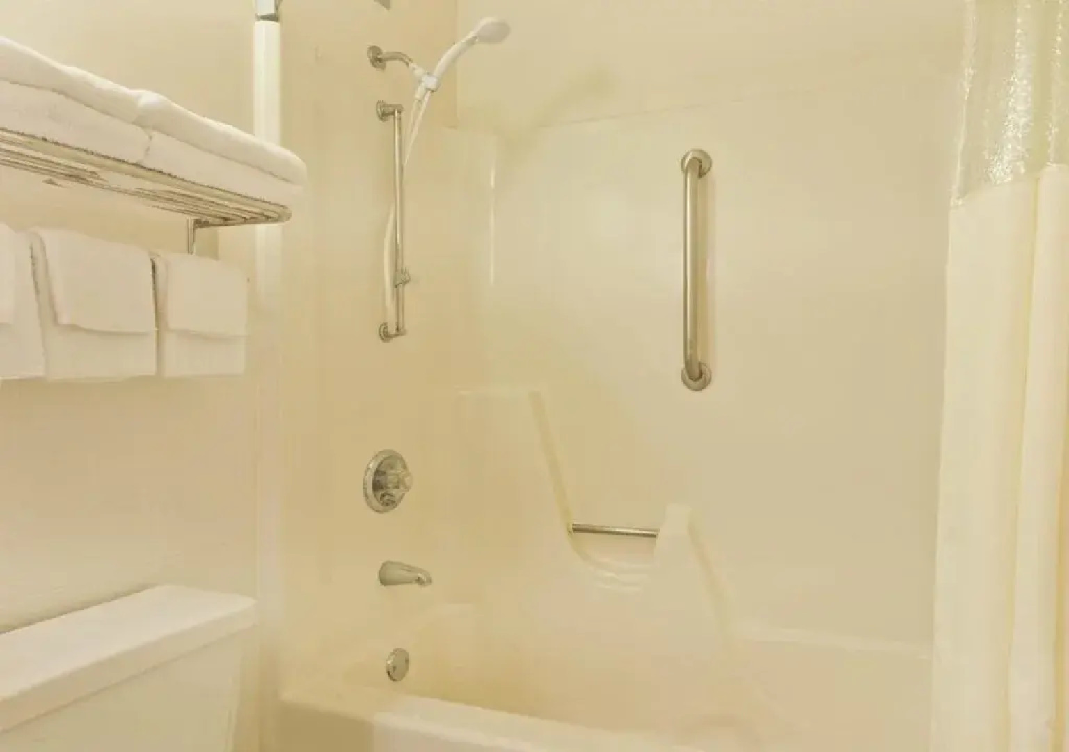 Travelodge Six Flags/Gray Summit