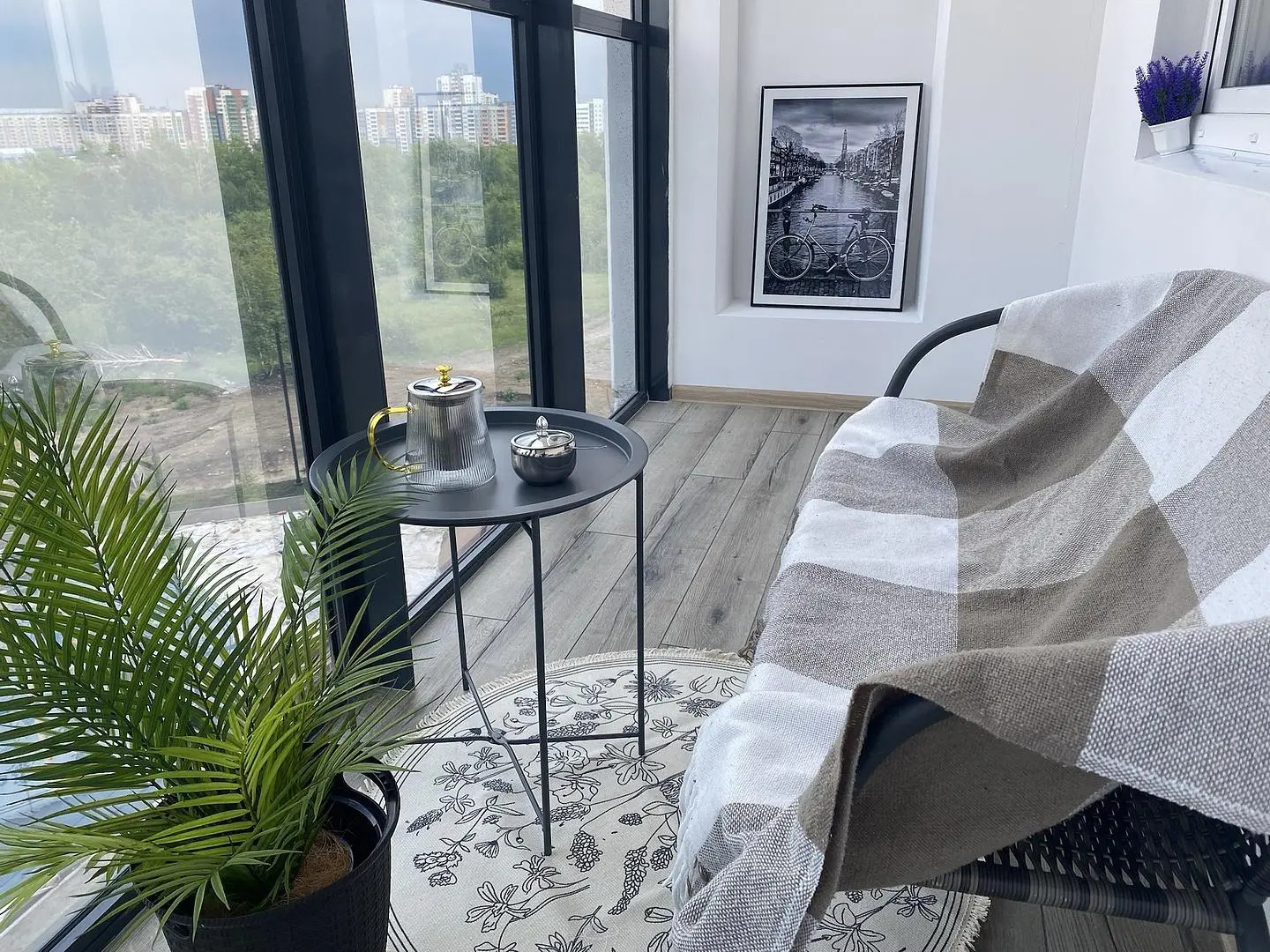 Поделам уютная квартира у арены "Трактор"