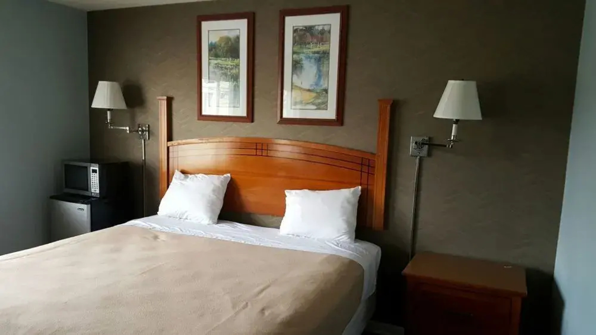 Americas Best Value Inn & Suites