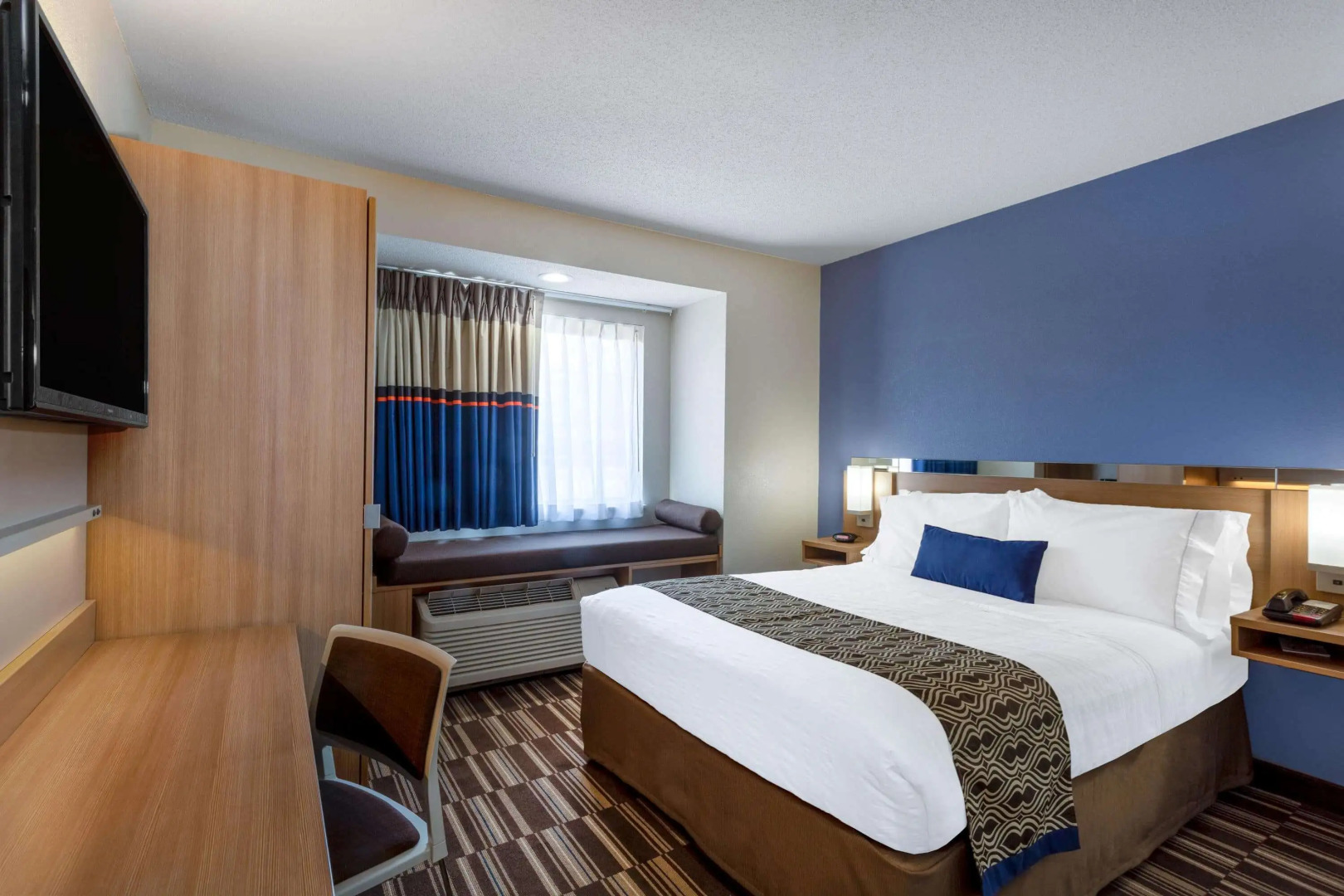 Microtel Inn & Suites by Wyndham Burlington