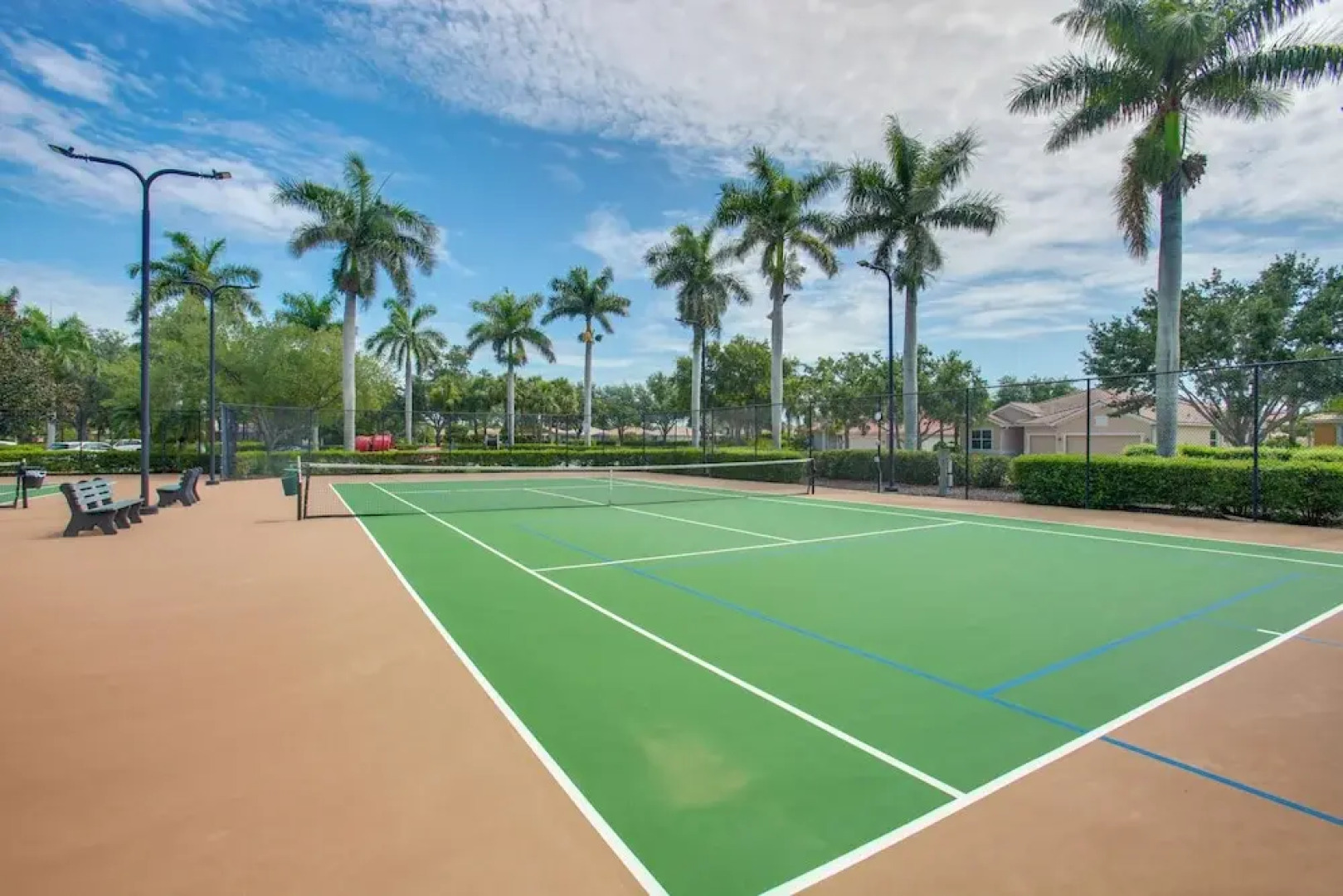 3 Mi to Dtwn Fort Myers: Condo w/ Pool & Hot Tub